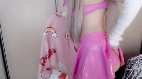 Snapshot of oh_pichuu chatting on March 14, 9:26 am Milly online show from March 14, 9:26 am