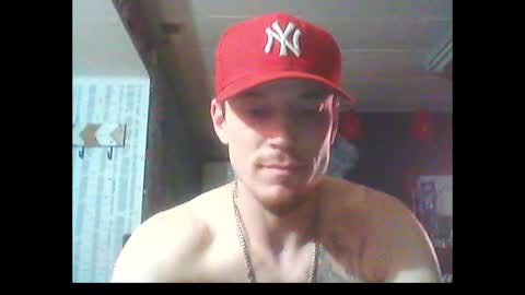 Snapshot of oh_you_know69 chatting on January 11, 9:36 am who dares toss me some tips lets have fun online show from January 11, 9:36 am