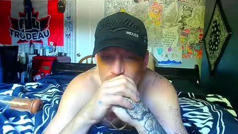 Snapshot of oh_you_know69 chatting on September 21, 11:39 pm who dares toss me some tips lets have fun online show from September 21, 11:39 pm
