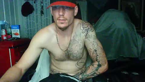 Snapshot of oh_you_know69 chatting on October 2, 7:15 am who dares toss me some tips lets have fun online show from October 2, 7:15 am