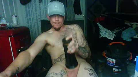 Snapshot of oh_you_know69 chatting on October 16, 11:44 am who dares toss me some tips lets have fun online show from October 16, 11:44 am