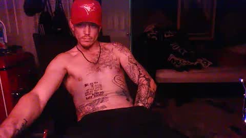 Snapshot of oh_you_know69 chatting on December 21, 1:35 am who dares toss me some tips lets have fun online show from December 21, 1:35 am