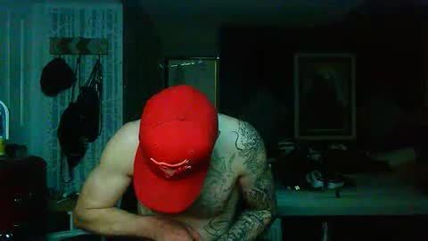 Snapshot of oh_you_know69 chatting on December 22, 8:00 am who dares toss me some tips lets have fun online show from December 22, 8:00 am