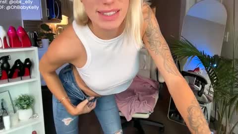 Snapshot of ohbabykelly chatting on September 24, 11:52 pm Kelly online show from September 24, 11:52 pm