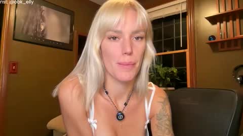 Snapshot of ohbabykelly chatting on October 23, 1:05 am Kelly online show from October 23, 1:05 am