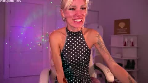 Snapshot of ohbabykelly chatting on April 2, 12:19 am Kelly online show from April 2, 12:19 am