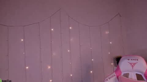 Snapshot of ohh_my_vens chatting on March 31, 12:01 am KAYA. online Tu We Th Fr Sa 0100AM - 0800AM Time zone of Germany Munich online show from March 31, 12:01 am