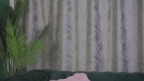 Snapshot of ohh_my_venus chatting on March 9, 11:14 am Julia online show from March 9, 11:14 am