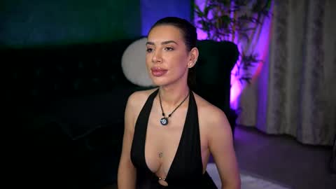 Snapshot of ohh_my_venus chatting on October 20, 3:29 am Julia online show from October 20, 3:29 am