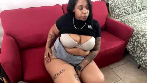 Snapshot of ohhoney30 chatting on March 9, 8:35 pm GOGIOBABE online show from March 9, 8:35 pm