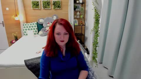 OhLadyPlease online show from November 10, 5:50 am