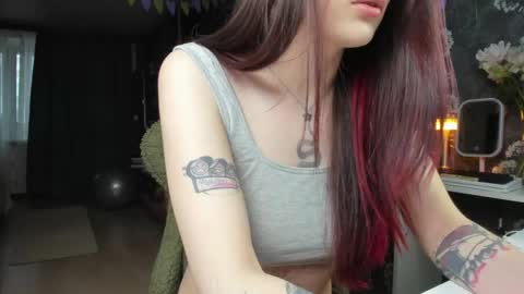 Snapshot of ohmygoddestkimmy chatting on May 27, 9:39 am Kmmy online show from May 27, 9:39 am