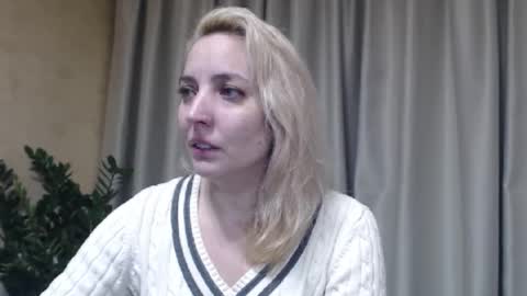 Mari online show from November 14, 5:33 pm