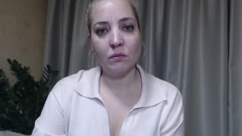 Mari online show from November 30, 5:17 pm