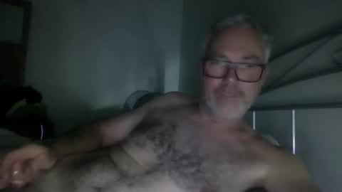 oiledcouple1 online show from November 30, 10:08 am