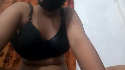 oitila online show from May 6, 9:42 pm