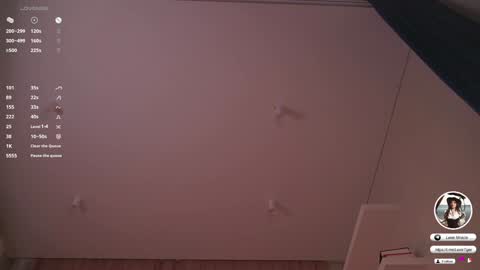 Snapshot of oke_doke chatting on October 6, 5:54 pm Henrietta or Rita online show from October 6, 5:54 pm