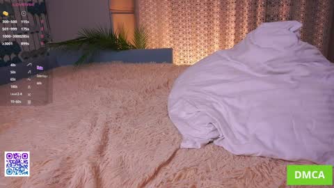 Snapshot of oke_doke chatting on October 25, 6:35 pm Henrietta or Rita online show from October 25, 6:35 pm