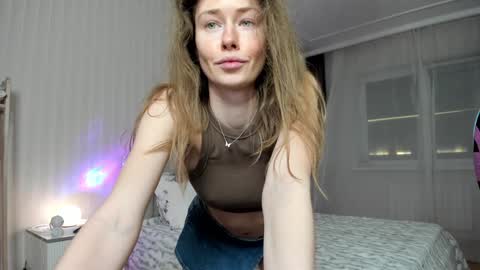            Welcome to my fans page  online show from February 21, 10:55 pm
