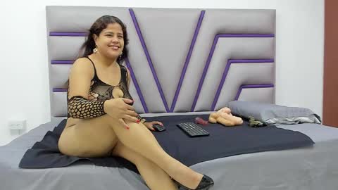 Snapshot of olaia_ chatting on September 22, 12:07 pm Olaia online show from September 22, 12:07 pm