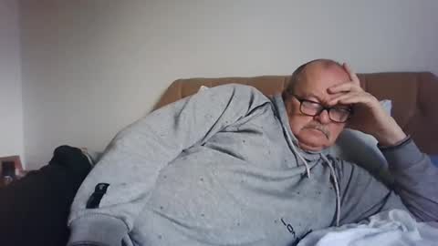 old_fkrr_ online show from November 22, 11:53 am