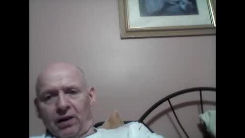 oldbuthorny62 online show from December 31, 9:39 pm