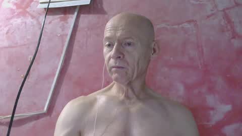 Snapshot of oldbuthorny62 chatting on July 3, 1:12 am oldbuthorny62 online show from July 3, 1:12 am