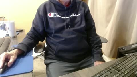 Snapshot of olderandwiser chatting on December 30, 5:26 am Older and Wiser online show from December 30, 5:26 am