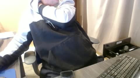 Snapshot of olderandwiser chatting on January 16, 5:32 am Older and Wiser online show from January 16, 5:32 am
