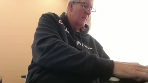 Snapshot of olderandwiser chatting on January 20, 10:04 pm Older and Wiser online show from January 20, 10:04 pm