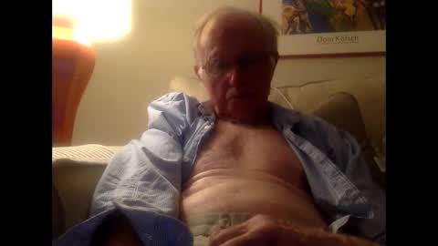 Snapshot of olderthandirt69 chatting on February 22, 2:50 am olderthandirt69 online show from February 22, 2:50 am