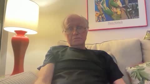 Snapshot of olderthandirt69 chatting on February 9, 2:15 am olderthandirt69 online show from February 9, 2:15 am