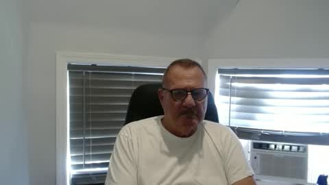 oldguybigd online show from September 9, 11:26 pm