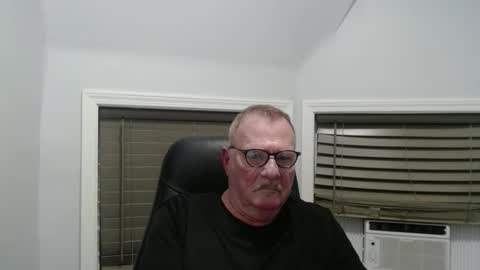 oldguybigd online show from September 14, 4:22 am