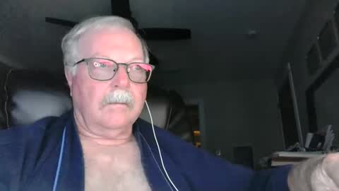 Snapshot of oldlakeguy chatting on March 11, 5:27 am OldLakeGuy online show from March 11, 5:27 am