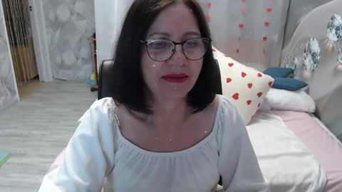 Snapshot of olgahottie chatting on June 7, 11:41 pm OlgaHottie online show from June 7, 11:41 pm