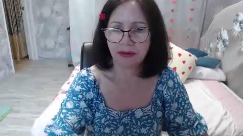 Snapshot of olgahottie chatting on June 14, 2:24 am OlgaHottie online show from June 14, 2:24 am