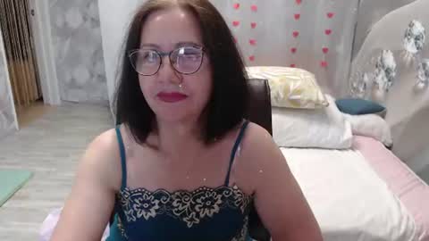 Snapshot of olgahottie chatting on July 2, 11:55 pm OlgaHottie online show from July 2, 11:55 pm