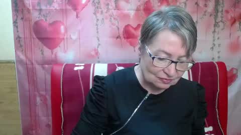 OlgaLuck online show from May 1, 5:56 am