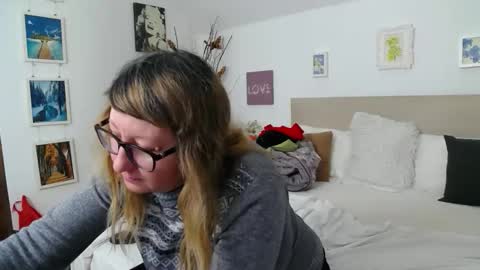 Snapshot of olgapavlova chatting on April 9, 12:43 pm Olga Pavlova online show from April 9, 12:43 pm