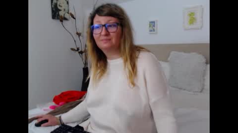 Snapshot of olgapavlova chatting on April 22, 12:07 pm Olga Pavlova online show from April 22, 12:07 pm
