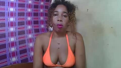olinaa online show from April 22, 6:20 pm