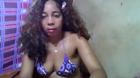 Snapshot of olinaa chatting on May 31, 9:16 am olinaa online show from May 31, 9:16 am