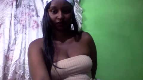 olinah610 online show from October 10, 6:51 pm