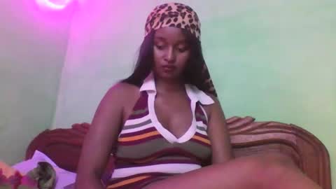 olinah610 online show from November 21, 11:31 am