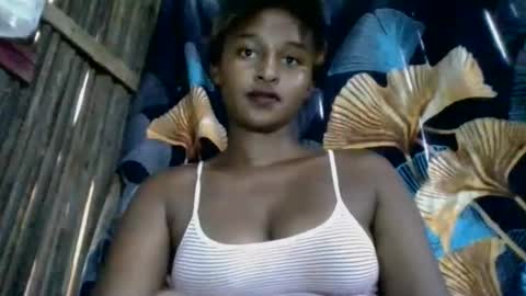 Snapshot of olinah610 chatting on March 24, 7:13 am olinah610 online show from March 24, 7:13 am