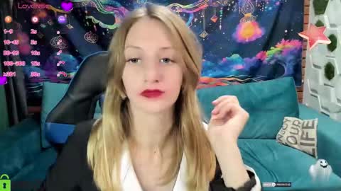 Olisa fox online show from October 26, 5:30 pm