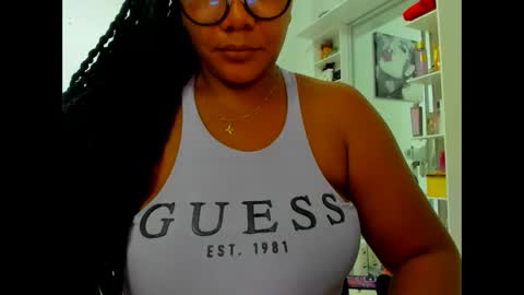 olivahot30 online show from February 6, 2:44 am