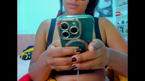 olivahot30 online show from October 18, 4:52 pm