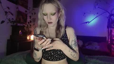 Olive online show from November 12, 1:22 pm